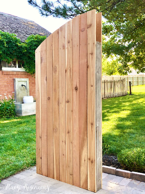 building a backyard gate that is rounded